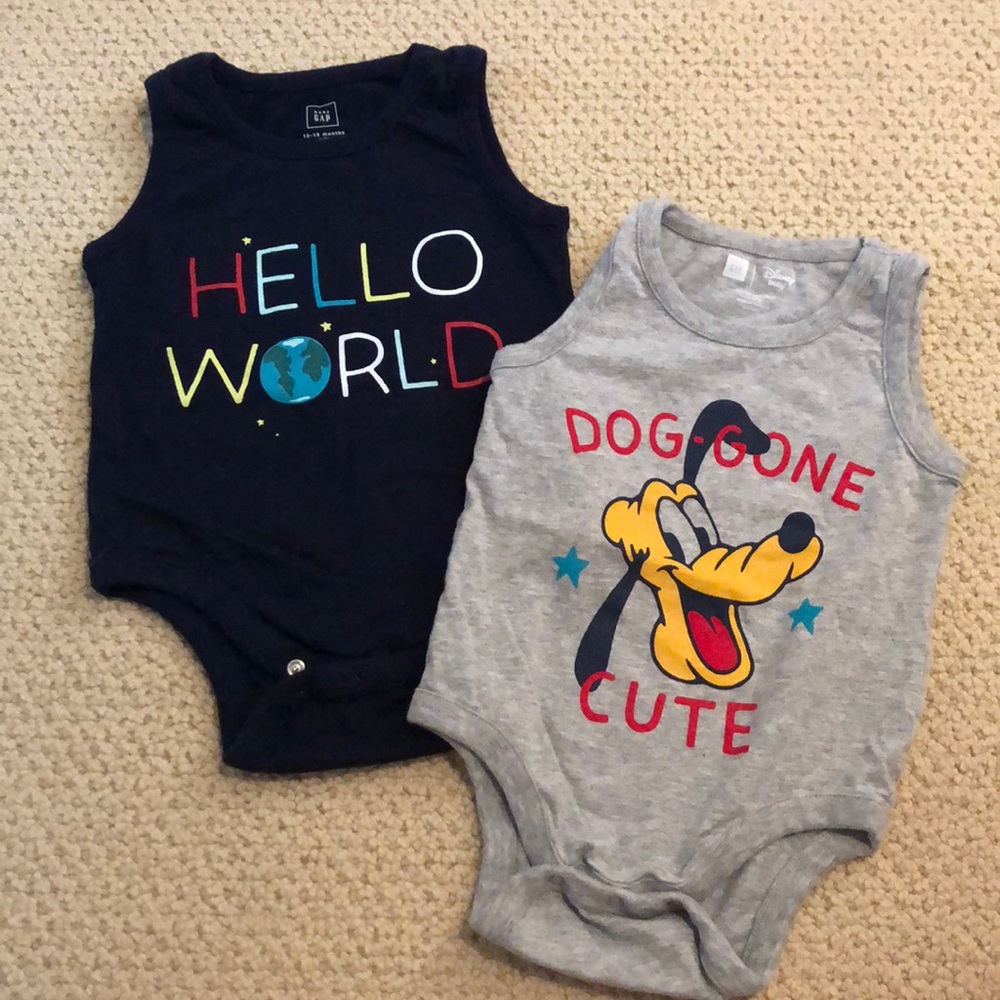 Set of 2 onesies